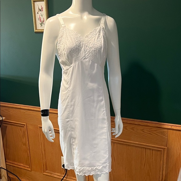 Vintage Union Label Elegant White Lace Trim Slip Dress - Picture 8 of 8